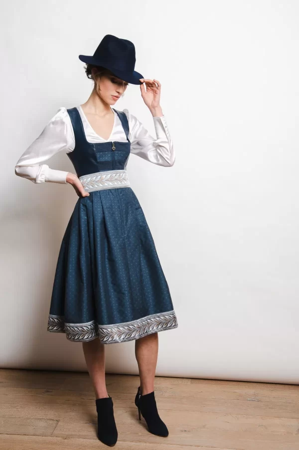 SPORTALM Dirndl aus Kunstleder und zusätzlichem Gürtel* Dirndl