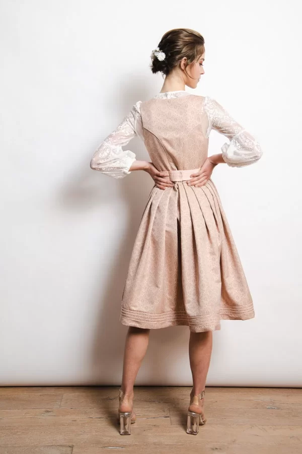 SPORTALM Dirndl mit schimmernder Schürze und zusätzlichem Gürtel* Dirndl