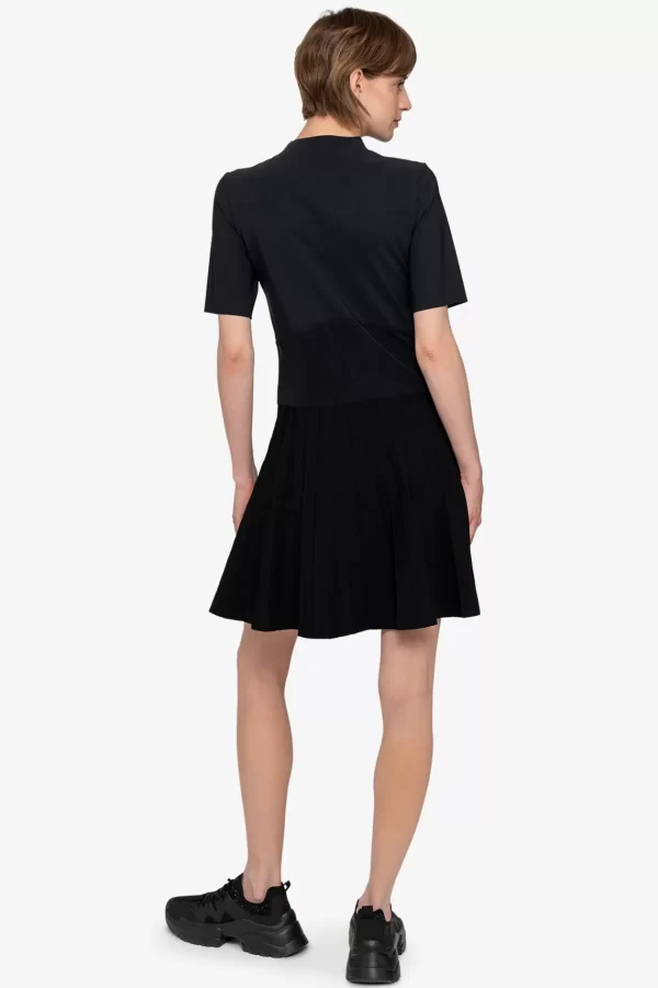 golfkleid_mit_kurzen_rmel_3.webp SPORTALM Golfkleid mit kurzen Ärmeln* Kleider